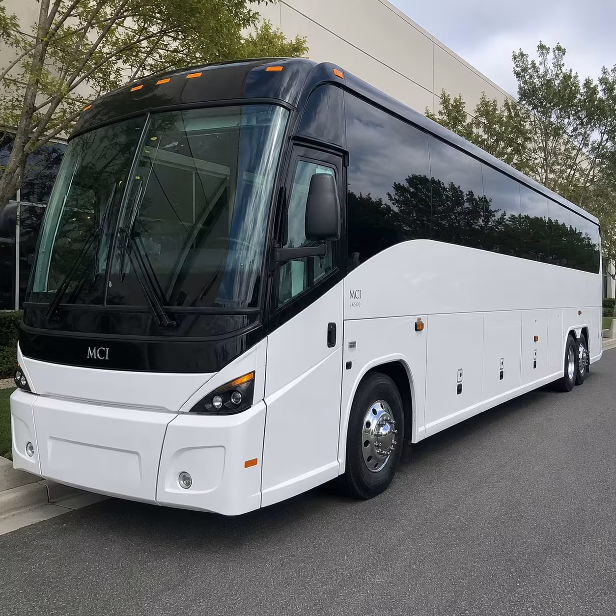employee shuttle buses for uc merced campus staff