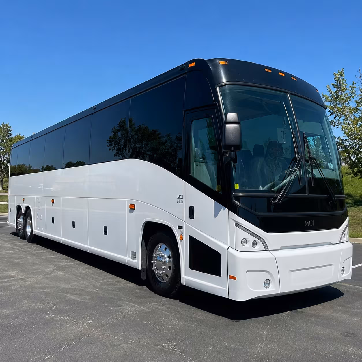 merced charter bus rentals to fresno yosemite international airport