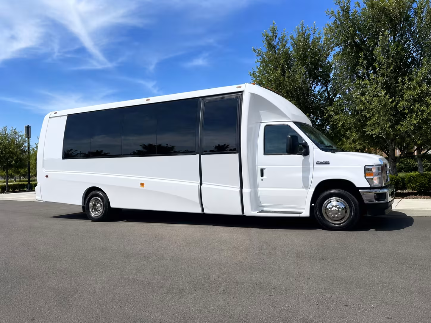 minibus rentals for smaller merced prom groups